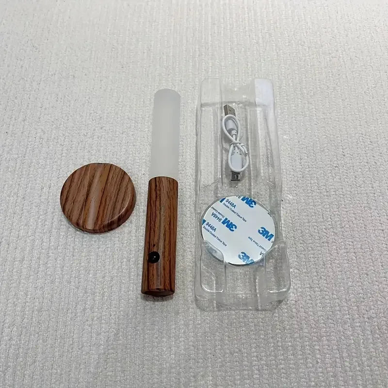 Lampe magnétique en bois intelligente à détection